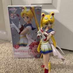 Sailor Moon Figurine