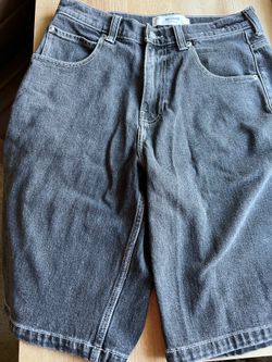 Hollister, baggy jeans