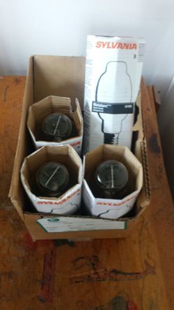 Sylvania 250w Metal Halide EncapSulite Lamp