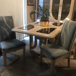 Dinning Table