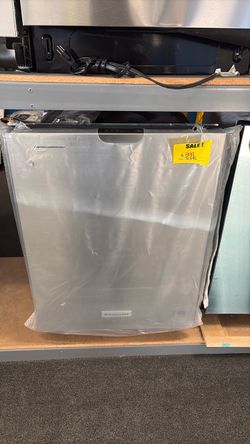 Kitchen aid dishwasher