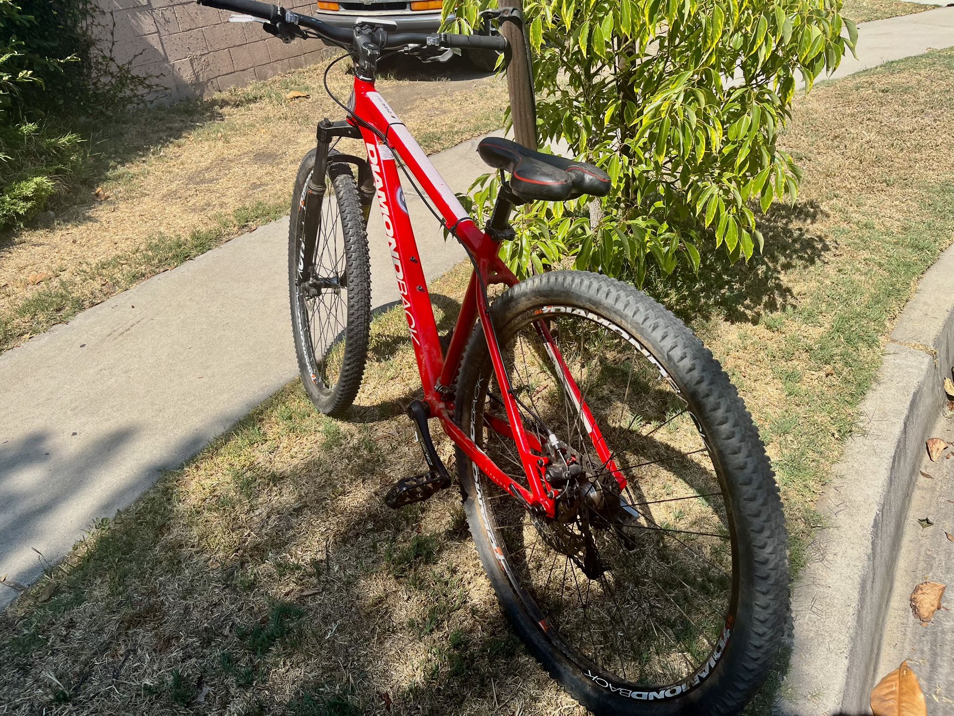 mountain bike diamondback hatch 3