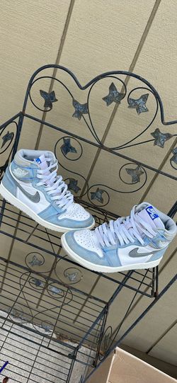 Nike Air Jordan 1 Retro High OG "Hyper Royal"