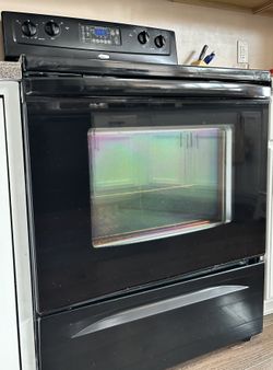 Whirlpool 30" Electric Smooth-Top Range / Oven (Self-Cleaning) - Black