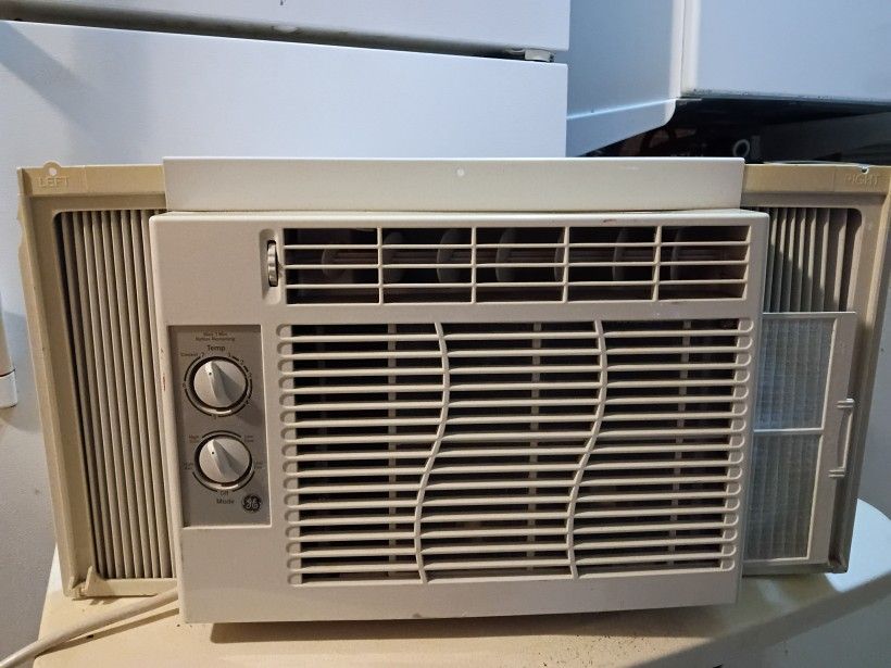 5050 BTU Window AC BLOWS ICE Cold And Whisper Quiet
