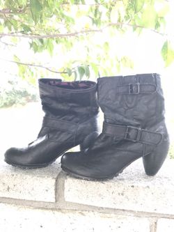 Women’s black leather 2” cone-heeled boots