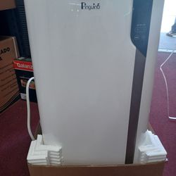 12500btu Portable Ac/ Heater Both By Delonghi.  Complete Set With Windows Hose.  In Box With Warranty 