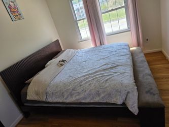 King size bed with mattress very good condition slightly used