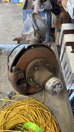 Front Am solid Axle Dana 44