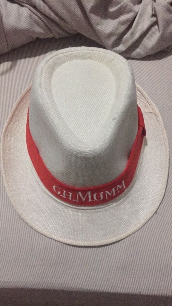 G.H. Mumm White Hat