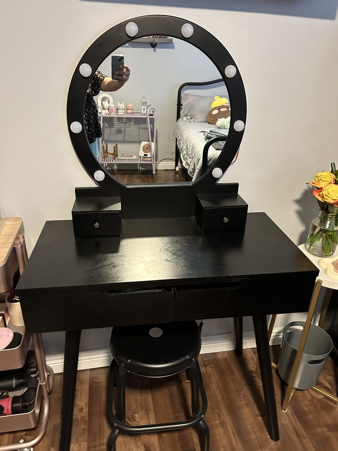 Vanity Mirror With Desk 