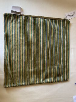 Indoor/Outdoor Green Texture Decorative Pillow COVER, Fits 20”x20” and 18”x18” Set of 2 covers, New