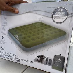 New  High Sierra Queen Air Mattress