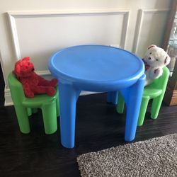 Kids Table And Chairs 