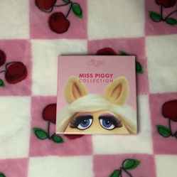 Miss Piggy Collection  Palette New