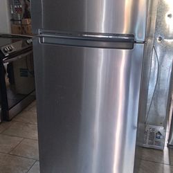 Whirlpool Refrigerator For Sale With Delivery And Installation 