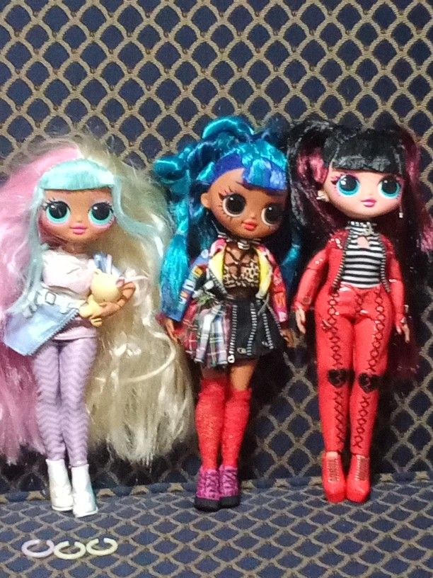 3 LOL Surprise OMG Dolls