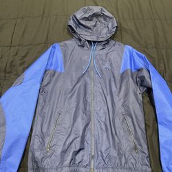 BLUE Jordan Windbreaker Size Medium Never Worn 