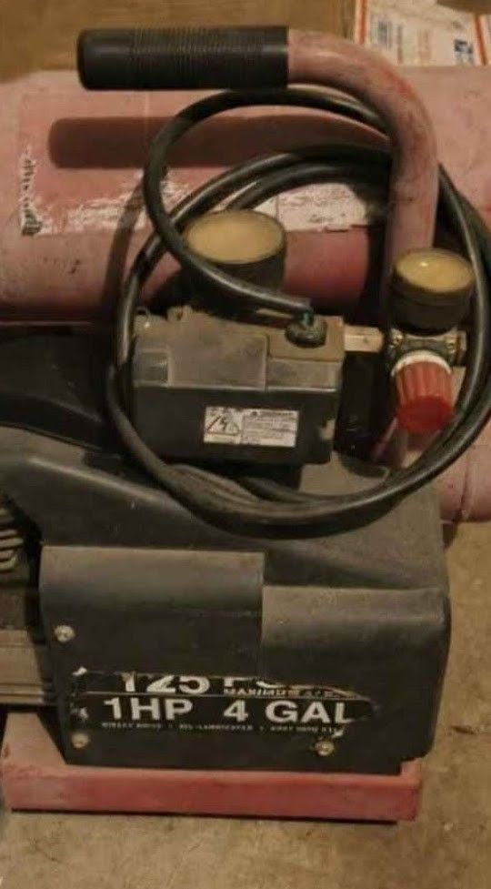 Bostitch Framing Nailer & 4Gal Air Compressor (Untested)