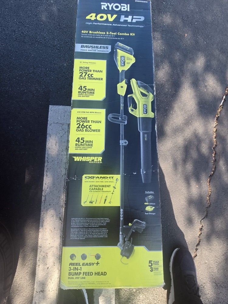 Best Seller
Father's Day Gifts
RYOBI
40V HP Brushless 650 CFM 160 MPH Cordless Leaf Blower and Carbon Fiber String Trimmer with 4Ah Battery and Charge