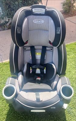 2 USED Graco Deluxe 4-Ever Carseats