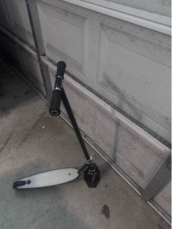 Black foldable scooter