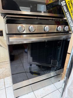 Oven and dishwasher