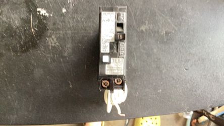 Siemens breaker type GFCI   15A/120v