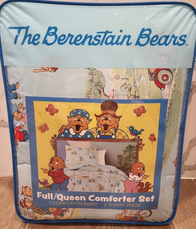 Berenstain Bears Comforter Set with Shams (full/queen) (brand new, never opened)
