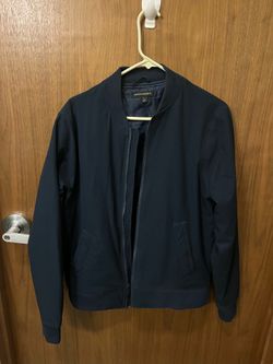Windbreaker-Size: Small, Banana Republic, Lightweight, Navy Blue Polyester Jacket. In Very Good Condition. Comes From a Smoke Free & Pet Free Home.