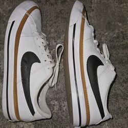 Nike Low Top Sneakers 7 Youth 