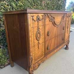 1930s Art Deco Dresser