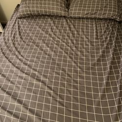 Queen Mattress and Box Spring NEW
