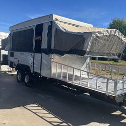 2008 StarCraft RT pop-up toy hauler AC unit slide out fully self-contained clean title