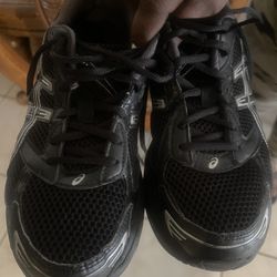 ASICS Size 7