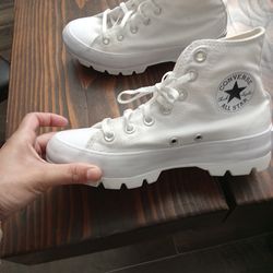 Women's Converse Size 6.5