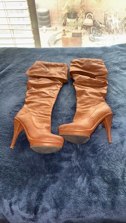 Tan Leather Knee-High Platform Heeled Boots