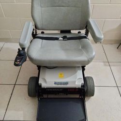 Electronic wheelchair 