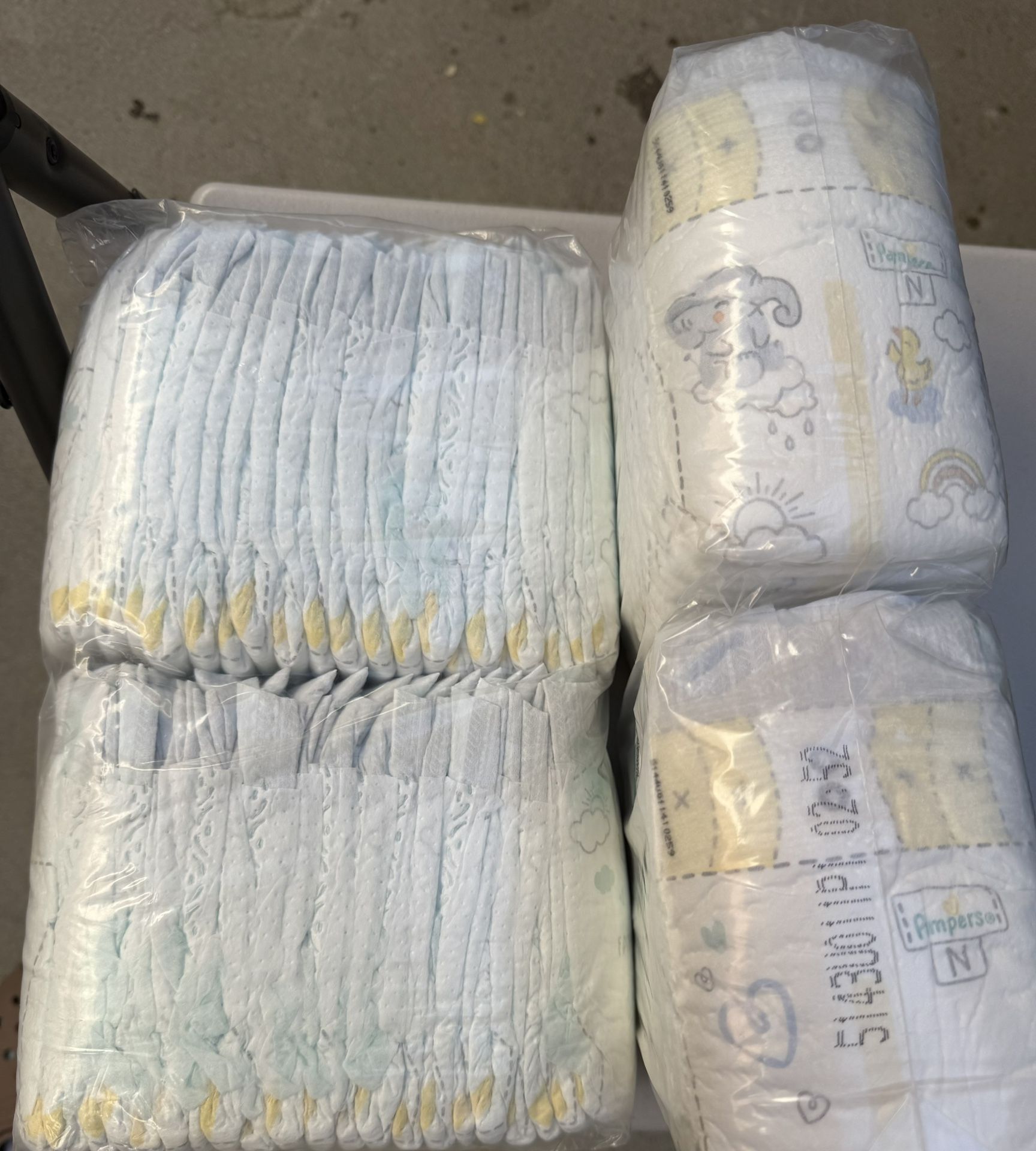 New Born Diapers - Pampers