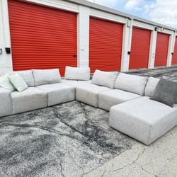 6 Pieces Modular Sectional Couch with Adjustable Backrest! ***Free CurbSide Delivery***