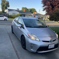 2014 Toyota Prius 