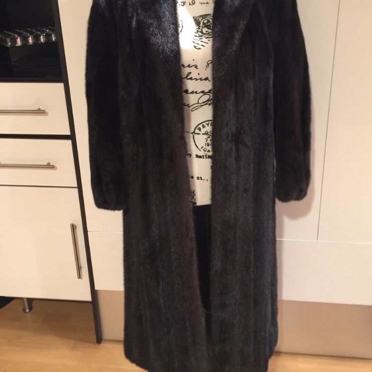 Mink Fur Coat Female Designer Michael Hennessy MSRP $ 10.000