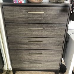 Dresser 5 Drawers 