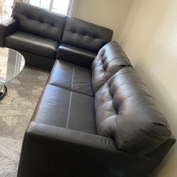 Leather Sofas 
