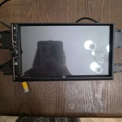 Good Head Unit Works Great But Got New Car And Dont Need Any More Will Trade For Lc2i Line Converter 