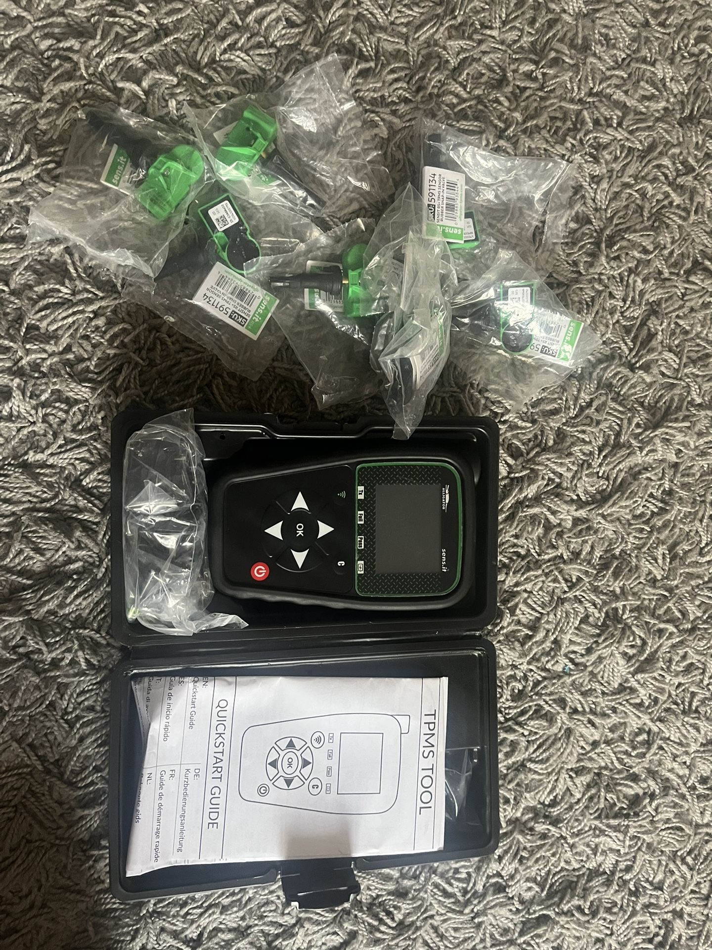 Tpms Tool With 8 New Sensors