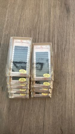 🆕 NEW Professional Volume Eyelash Extensions – 9 Boxes