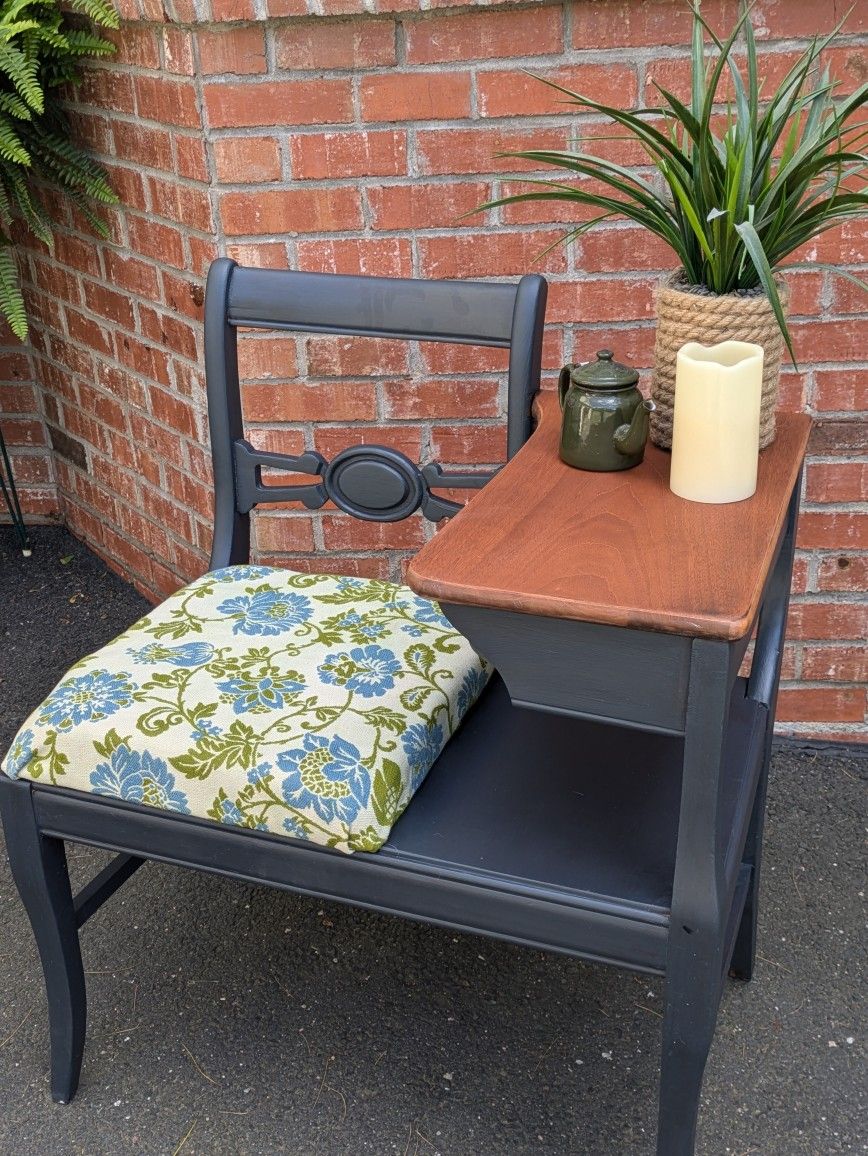 Restored Vintage Gossip Bench