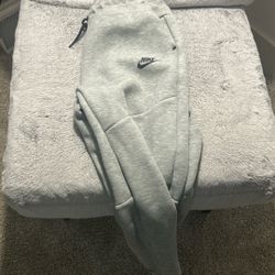 Kids Large Nike Tech Pants 