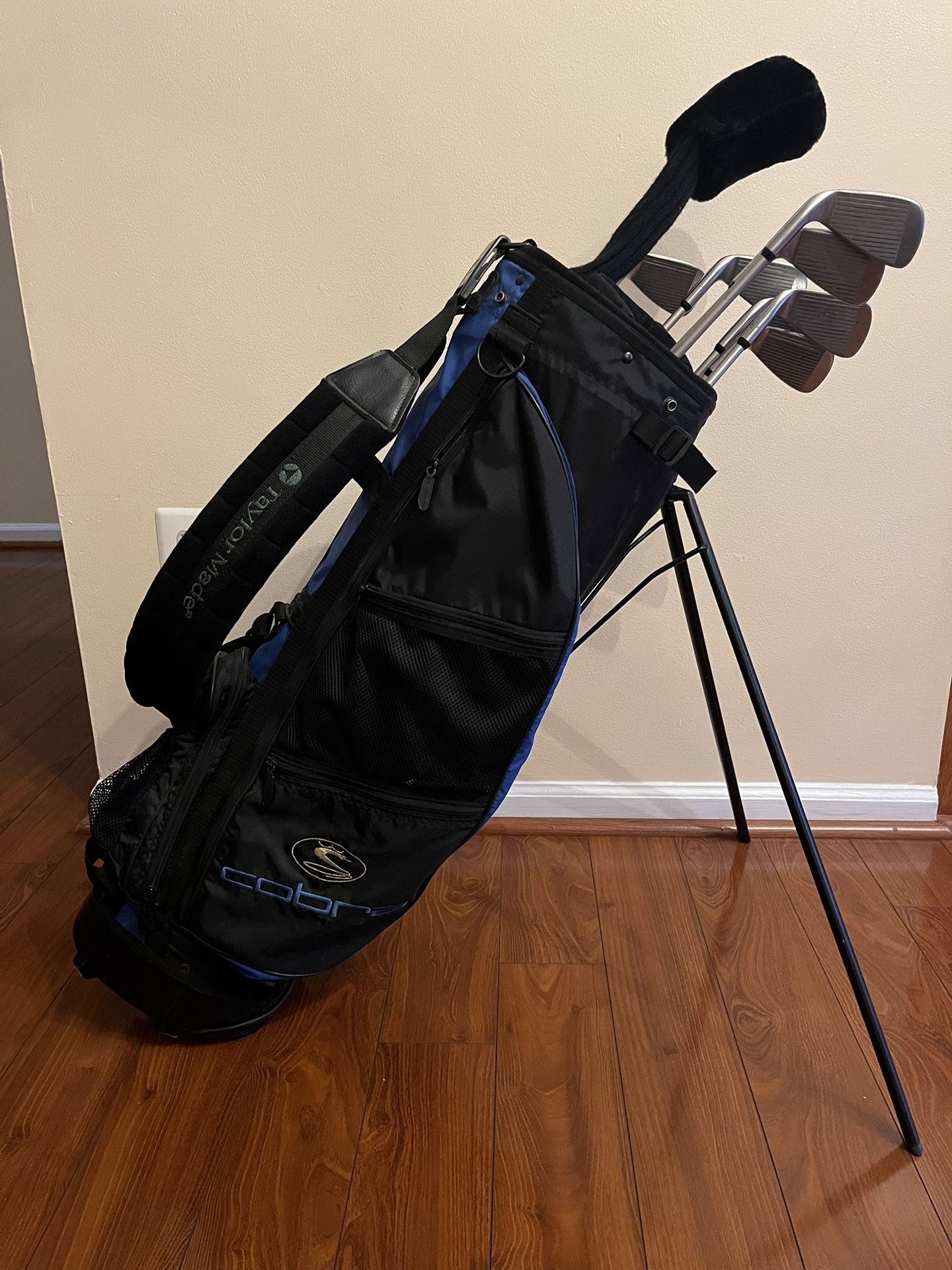 Cobra Golf Bag With Clubs 